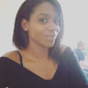 Meet your Posher, Avora